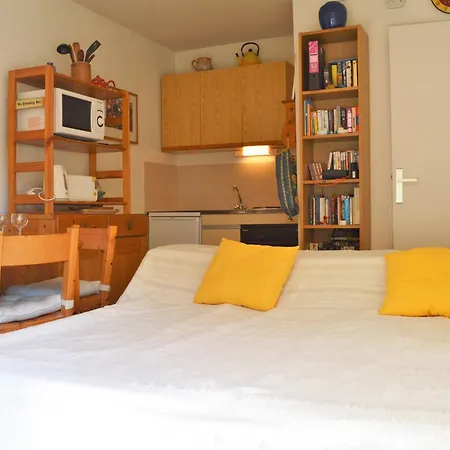 Apartment T2 Avec Loggia, Proche Et Commerces, Parking Inclus - - Fr-1-251-521 Bormes-les-Mimosas